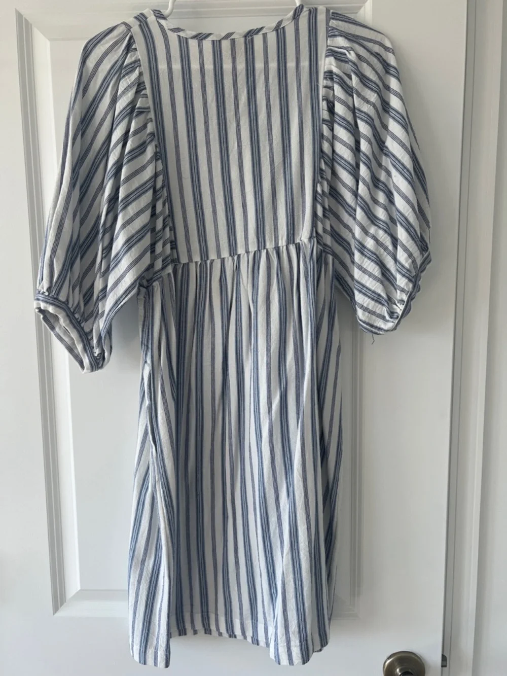 Universal Thread Balloon Sleeve Midi Dress size XS - Picture 3 of 6